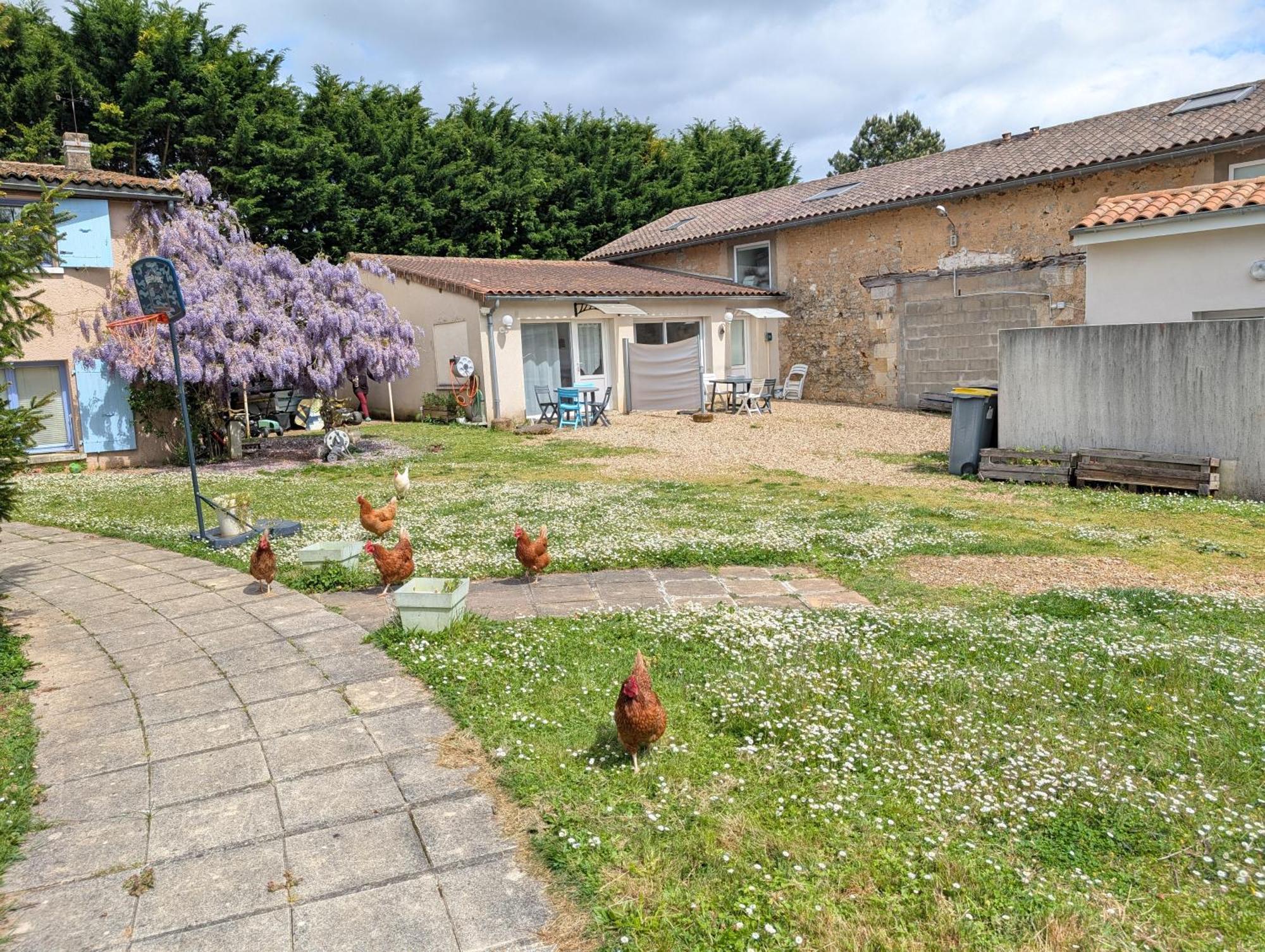 Bel Appartement T2 Climatise Avec Piscine Poitiers-Futuroscope-Creps De Poitiers Vouneuil-sous-Biard المظهر الخارجي الصورة